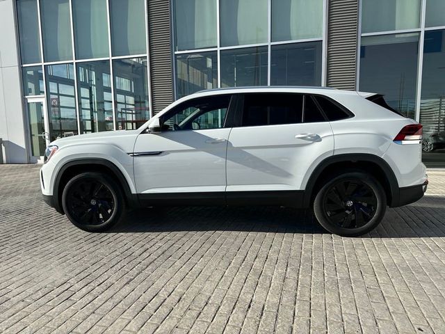 2024 Volkswagen Atlas Cross Sport 2.0T SE Technology