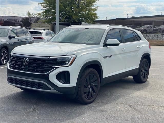 2024 Volkswagen Atlas Cross Sport 2.0T SE Technology