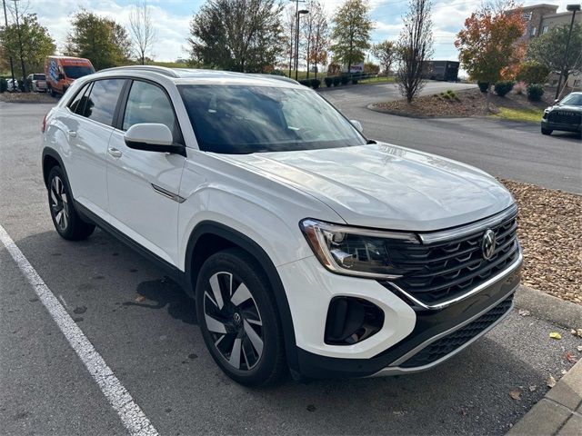 2024 Volkswagen Atlas Cross Sport 2.0T SE Technology