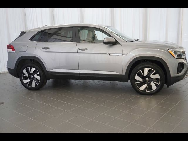 2024 Volkswagen Atlas Cross Sport 2.0T SE Technology