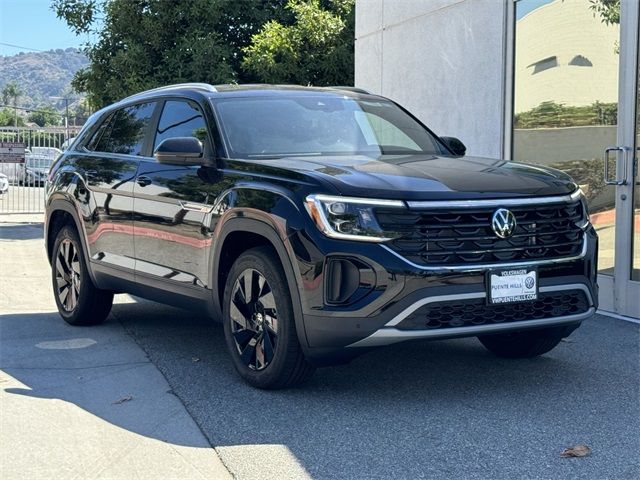 2024 Volkswagen Atlas Cross Sport 2.0T SE Technology