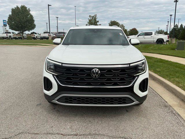 2024 Volkswagen Atlas Cross Sport 2.0T SE Technology