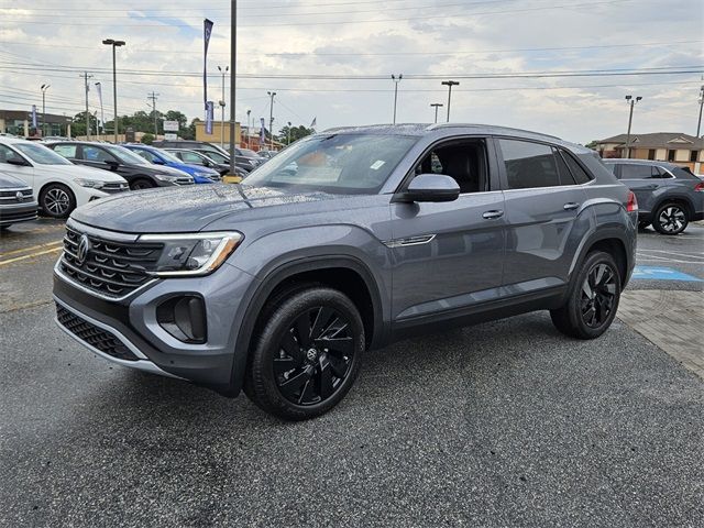 2024 Volkswagen Atlas Cross Sport 2.0T SE Technology