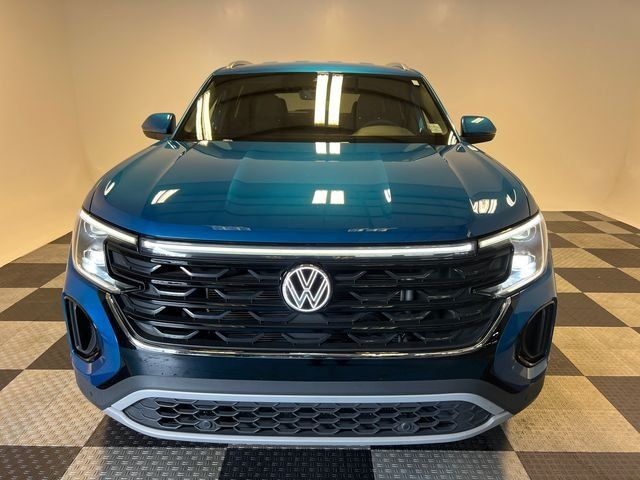 2024 Volkswagen Atlas Cross Sport 2.0T SE Technology