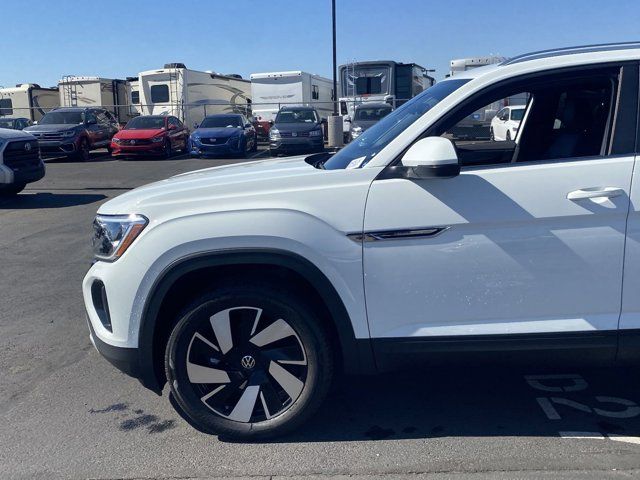 2024 Volkswagen Atlas Cross Sport 2.0T SE Technology