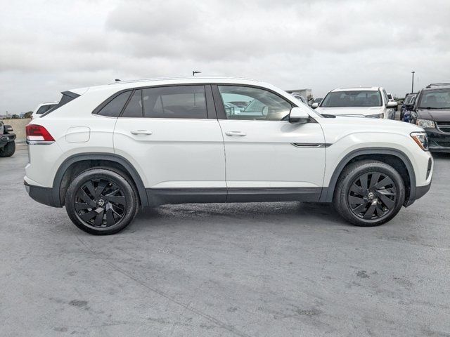 2024 Volkswagen Atlas Cross Sport 2.0T SE Technology