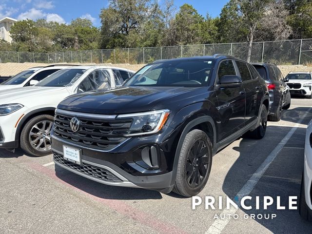 2024 Volkswagen Atlas Cross Sport 2.0T SE Technology