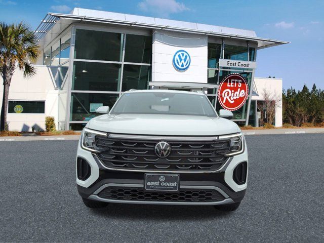 2024 Volkswagen Atlas Cross Sport 2.0T SE Technology