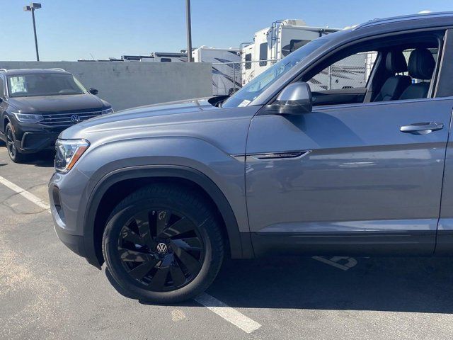 2024 Volkswagen Atlas Cross Sport 2.0T SE Technology