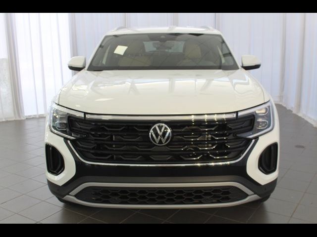 2024 Volkswagen Atlas Cross Sport 2.0T SE Technology