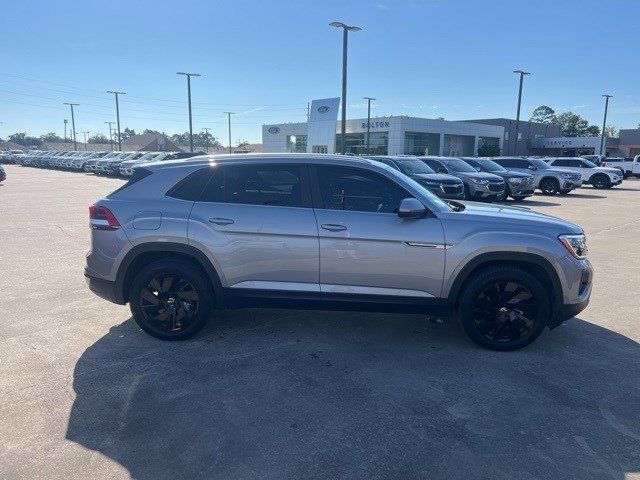 2024 Volkswagen Atlas Cross Sport 2.0T SE Technology