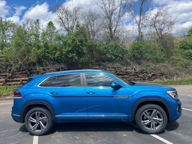 2024 Volkswagen Atlas Cross Sport 2.0T SEL R-Line