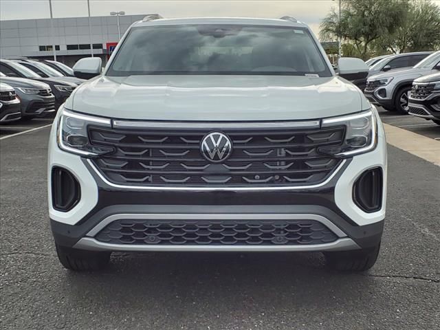 2024 Volkswagen Atlas Cross Sport 2.0T SE Technology