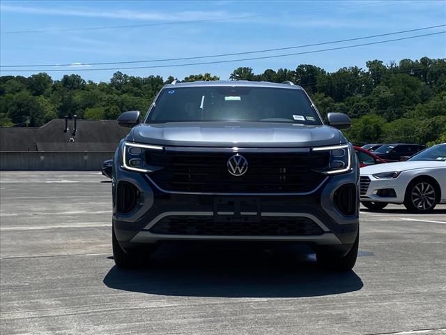 2024 Volkswagen Atlas Cross Sport 2.0T SE Technology