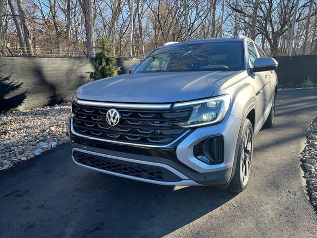 2024 Volkswagen Atlas Cross Sport 2.0T SE Technology