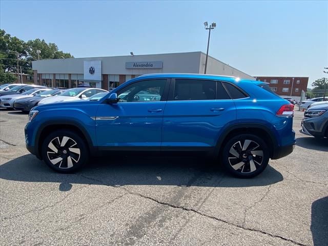 2024 Volkswagen Atlas Cross Sport 2.0T SE Technology