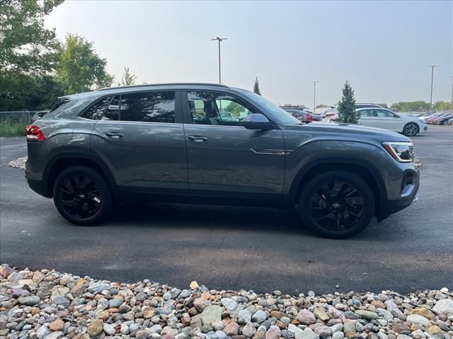 2024 Volkswagen Atlas Cross Sport 2.0T SE Technology