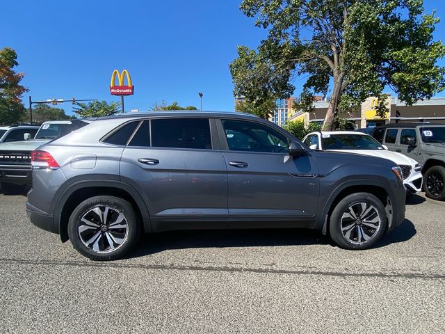 2024 Volkswagen Atlas Cross Sport 2.0T SE