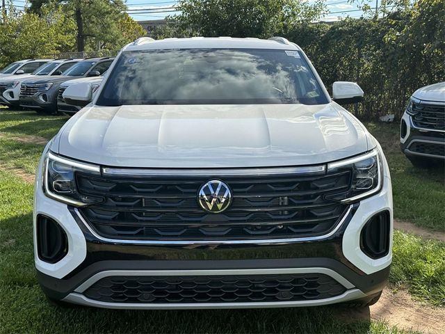 2024 Volkswagen Atlas Cross Sport 2.0T SE Technology