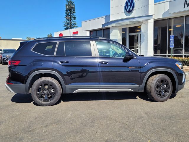 2024 Volkswagen Atlas 2.0T Peak Edition SE w/Technology