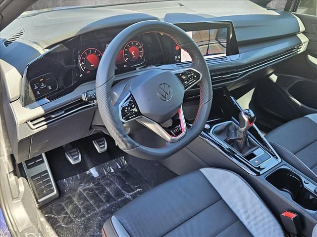 2024 Volkswagen Golf GTI 380 SE