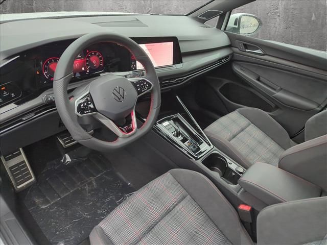 2024 Volkswagen Golf GTI SE