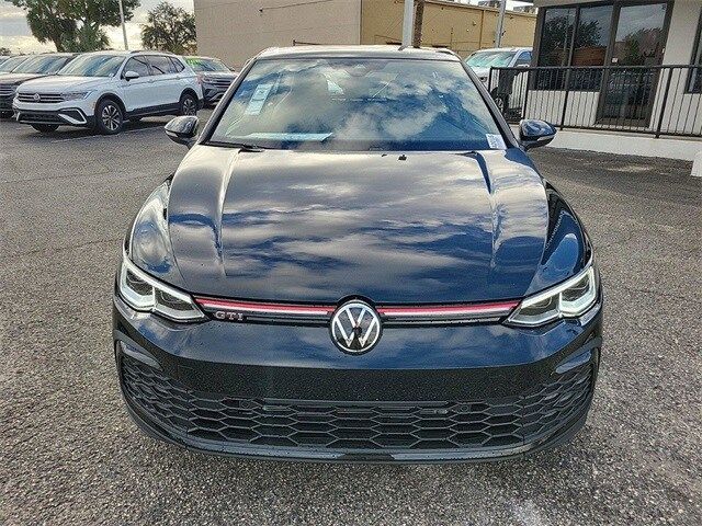 2024 Volkswagen Golf GTI 380 SE