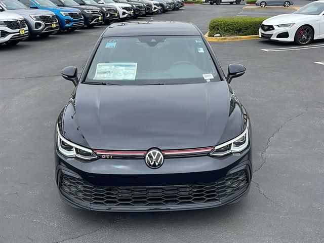 2024 Volkswagen Golf GTI 380 SE