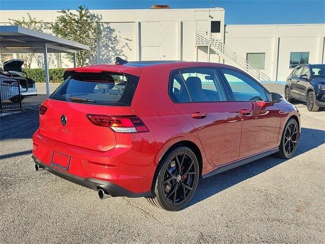 2024 Volkswagen Golf GTI 380 SE