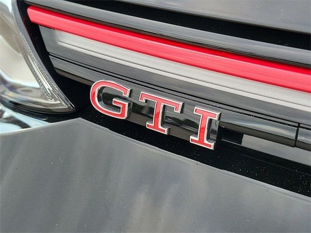 2024 Volkswagen Golf GTI Autobahn