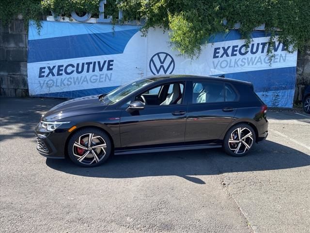 2024 Volkswagen Golf GTI SE