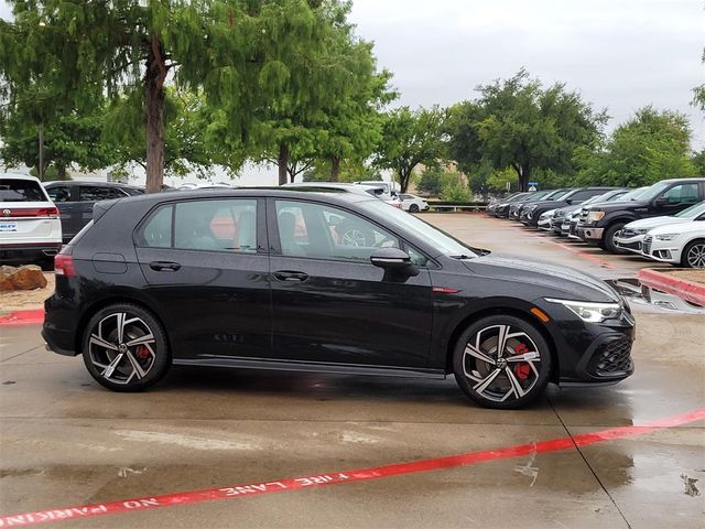 2024 Volkswagen Golf GTI SE