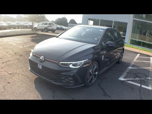 2024 Volkswagen Golf GTI SE