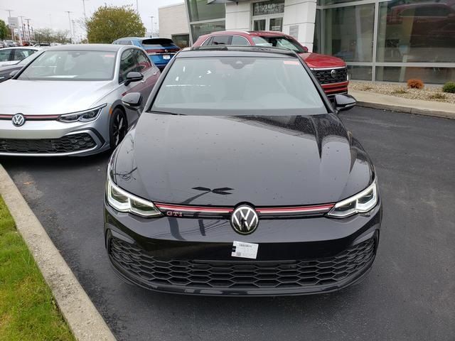 2024 Volkswagen Golf GTI SE