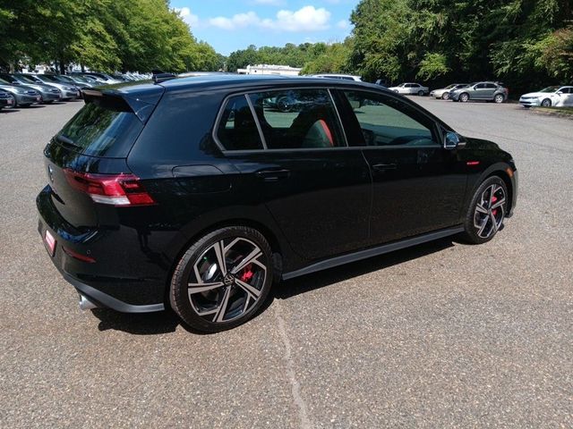 2024 Volkswagen Golf GTI SE