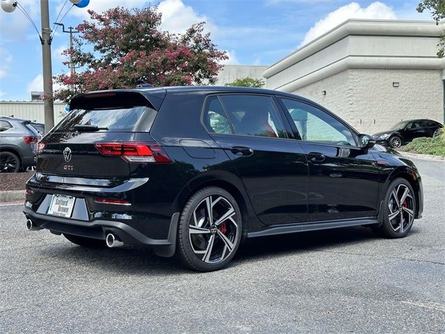 2024 Volkswagen Golf GTI SE