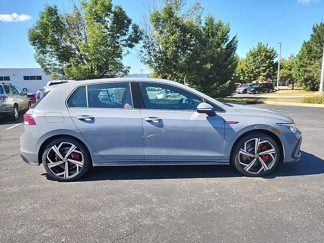 2024 Volkswagen Golf GTI SE