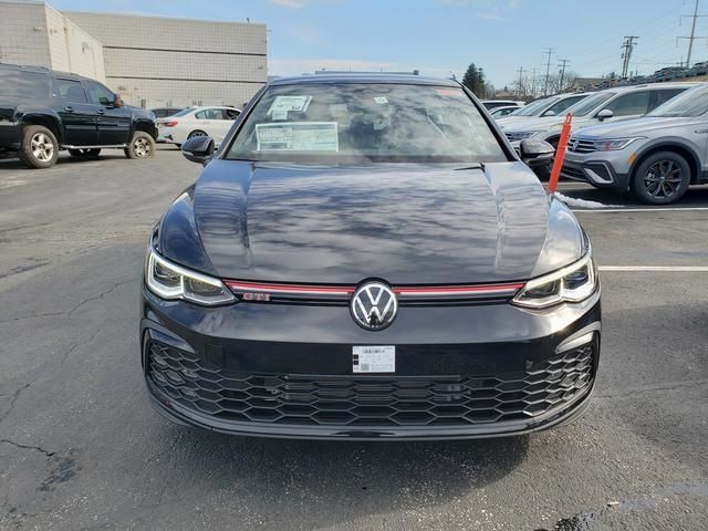 2024 Volkswagen Golf GTI SE