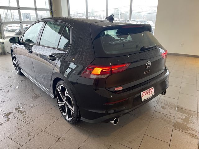 2024 Volkswagen Golf GTI SE