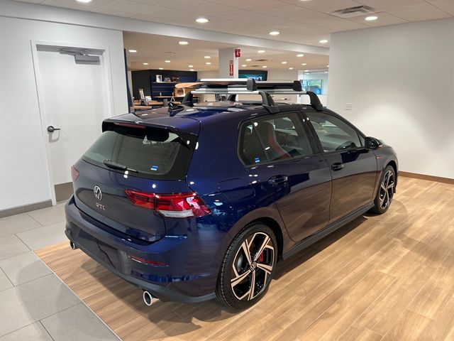 2024 Volkswagen Golf GTI SE