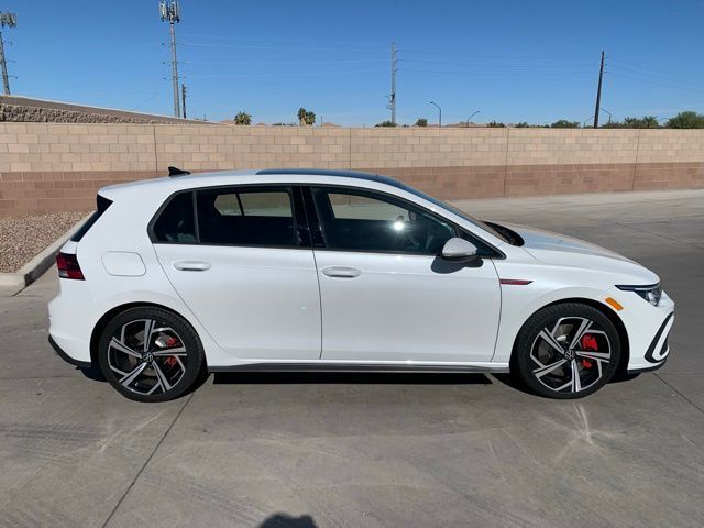 2024 Volkswagen Golf GTI SE