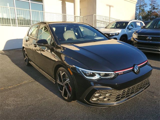 2024 Volkswagen Golf GTI SE