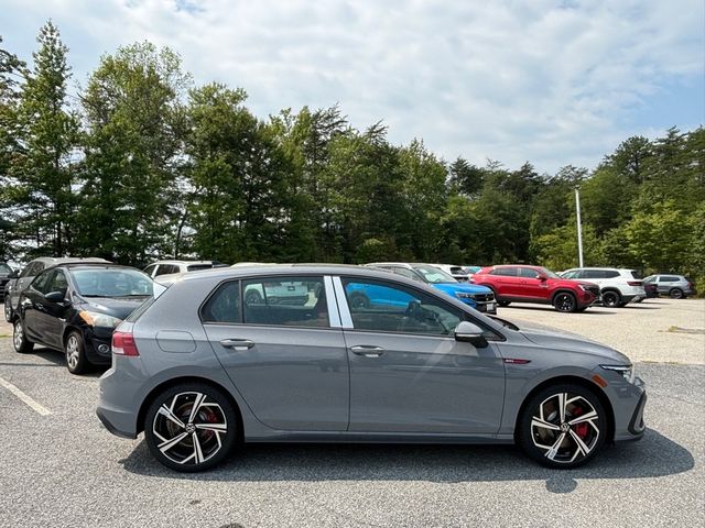 2024 Volkswagen Golf GTI SE