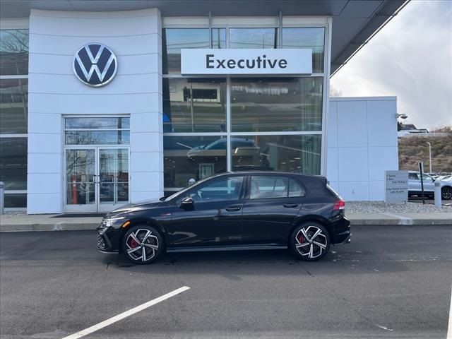 2024 Volkswagen Golf GTI SE