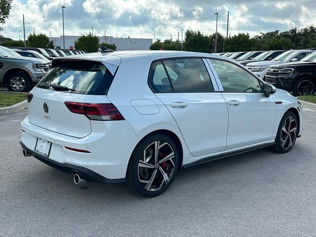 2024 Volkswagen Golf GTI SE