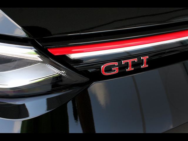 2024 Volkswagen Golf GTI SE