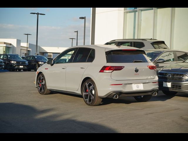 2024 Volkswagen Golf GTI SE