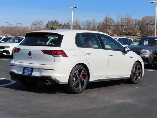 2024 Volkswagen Golf GTI SE