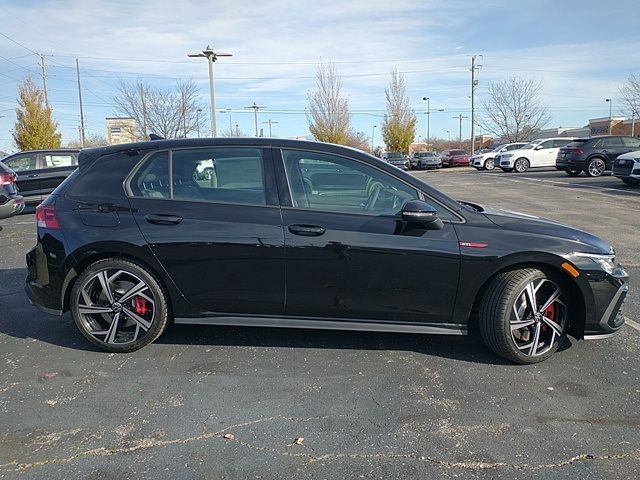 2024 Volkswagen Golf GTI SE