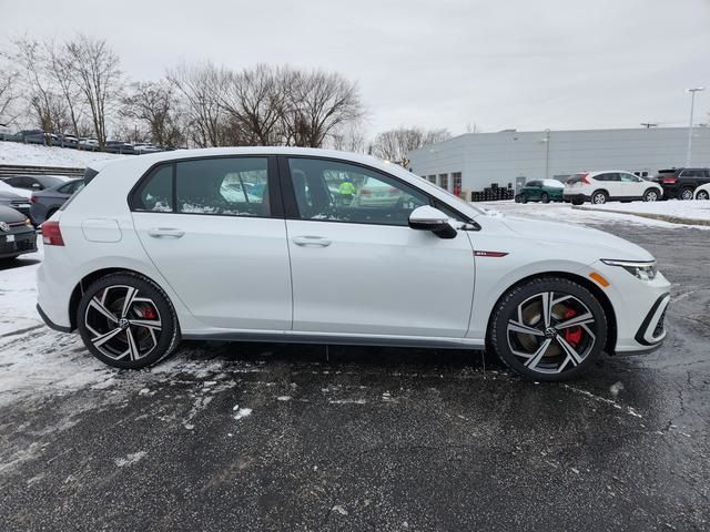 2024 Volkswagen Golf GTI SE